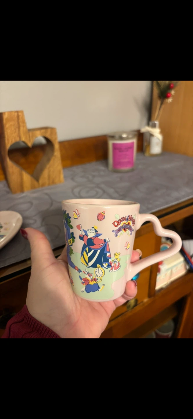 Tokyo Disneyland Alice in Wonderland Mug and Saucer Set - photo 2