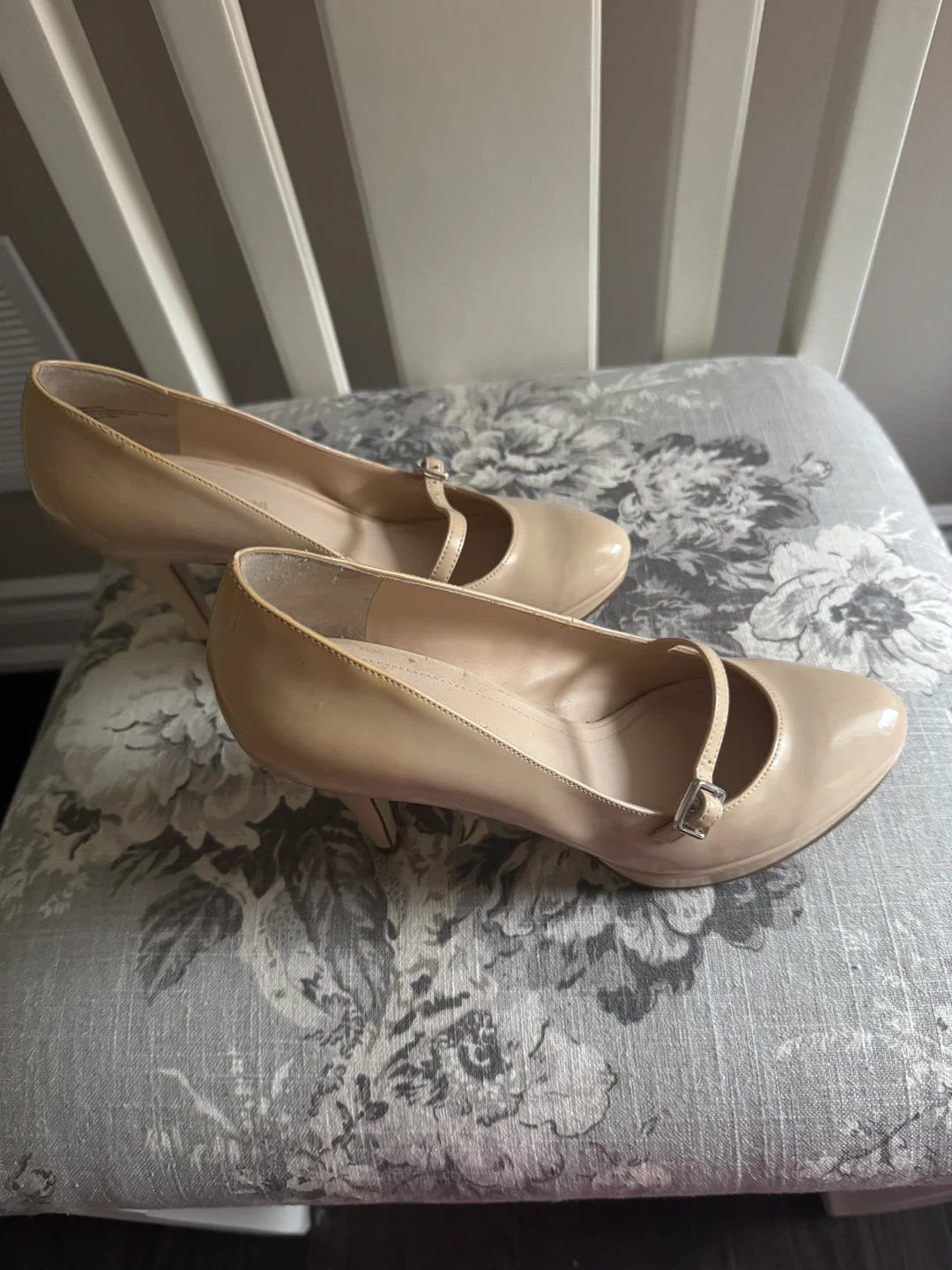 Enzo Angiolini Beige Patent Leather Mary Jane Heels