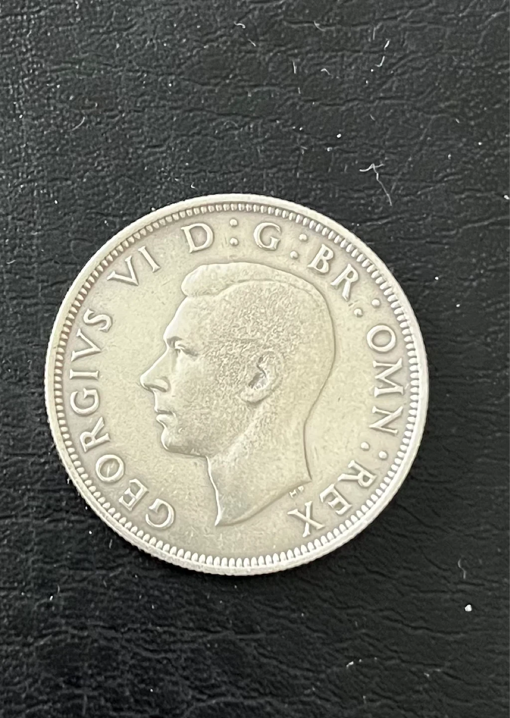 1941 George VI British Silver Half-Crown Coin - photo 2