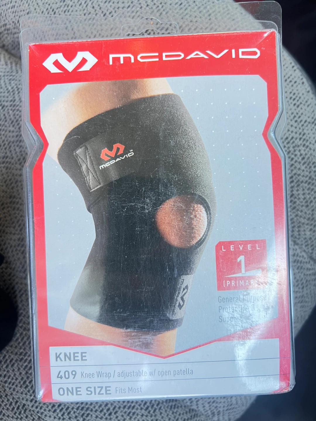 McDavid 409 Knee Wrap Adjustable with Open Patella