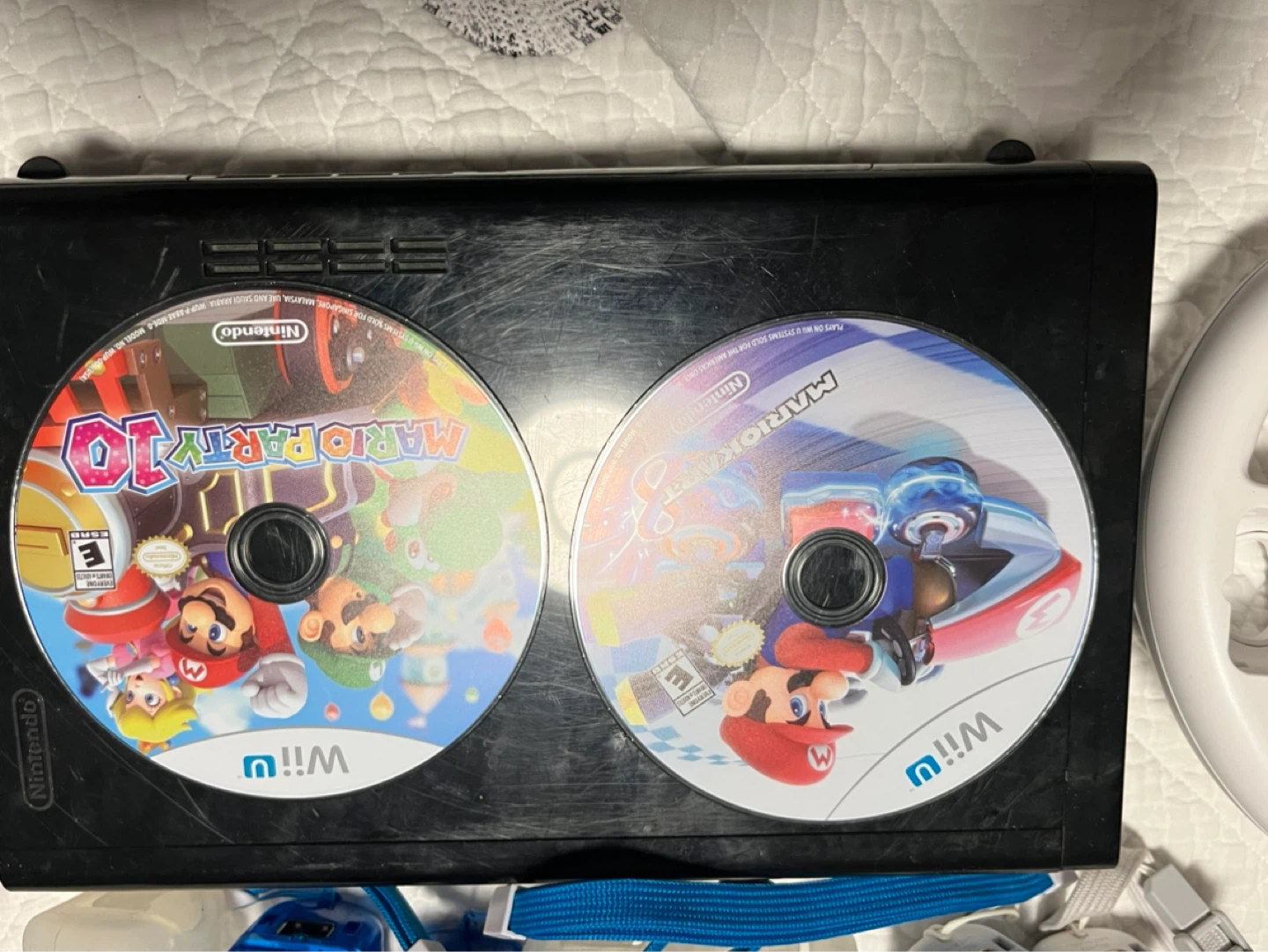 Nintendo Wii U Console Bundle with Mario Kart 8 & Mario Party 10 - photo 2