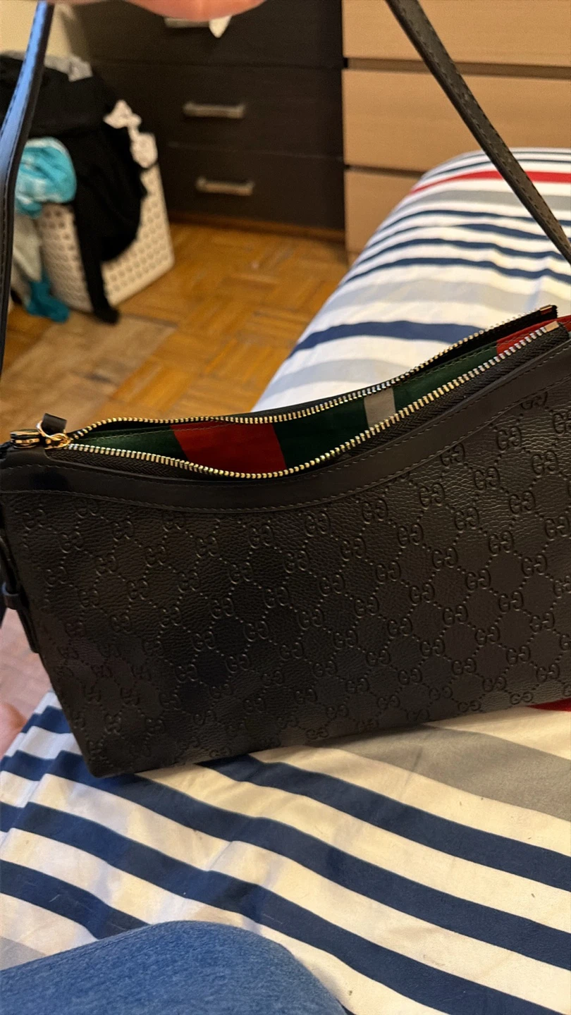 Gucci Black Embossed Leather Shoulder Bag - photo 2