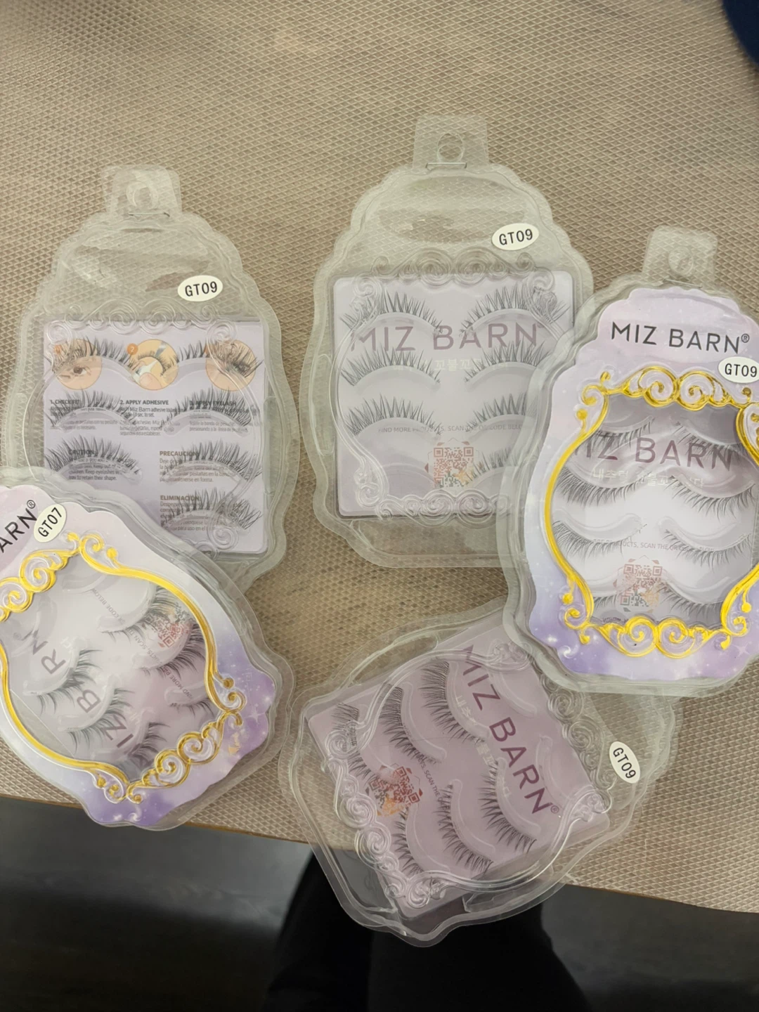 MIZ BARN False Eyelashes (5 packs, some are used)