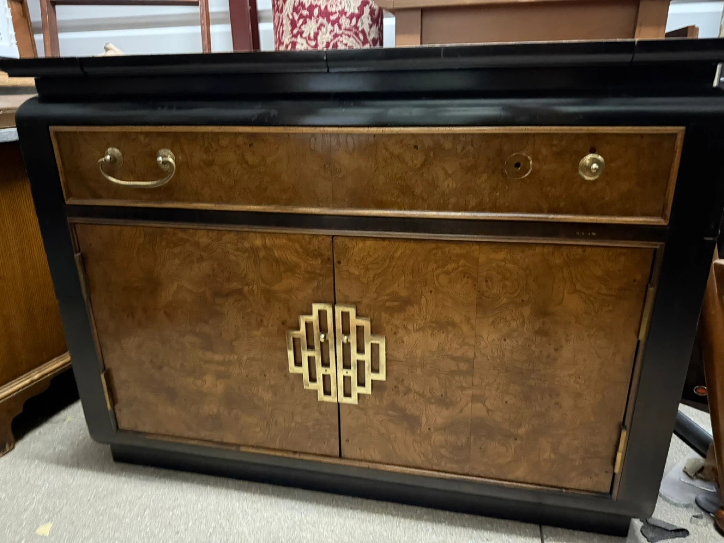Vintage Circa 1960 Mid Century Chin Hua Buffet w/Brass Hardware - photo 2