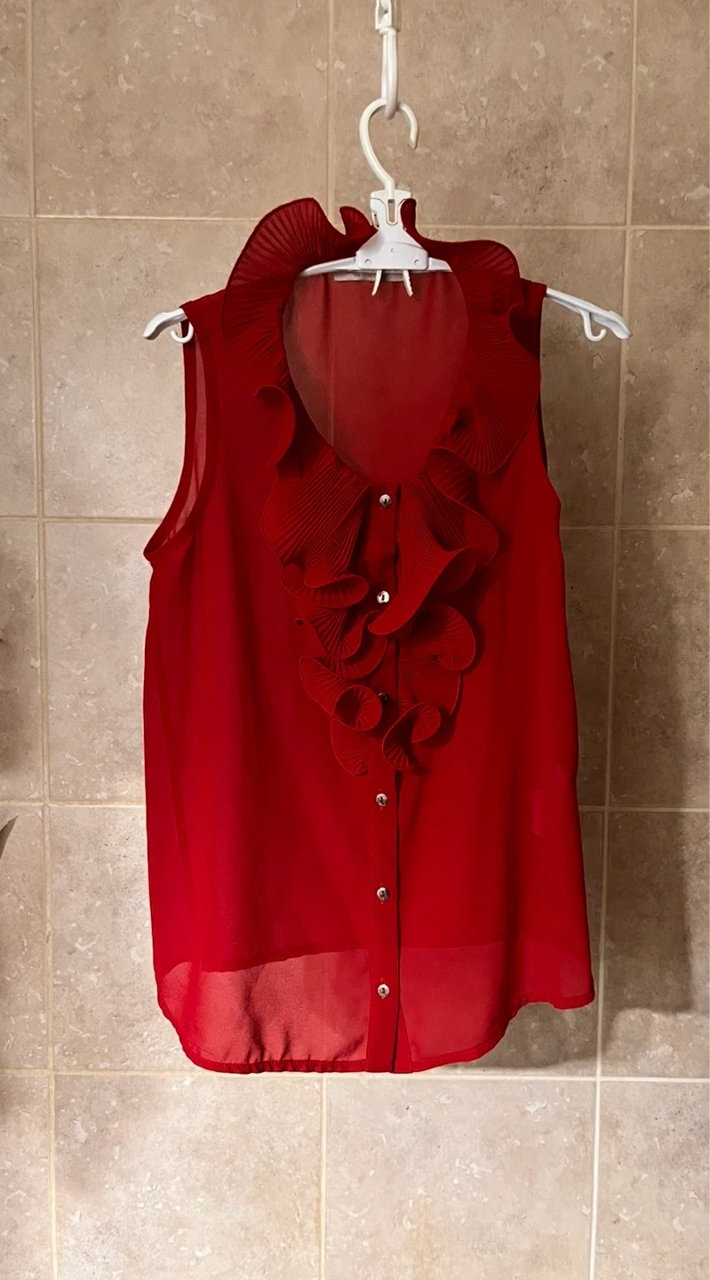 Rinascimento Red Sleeveless Blouse Size M