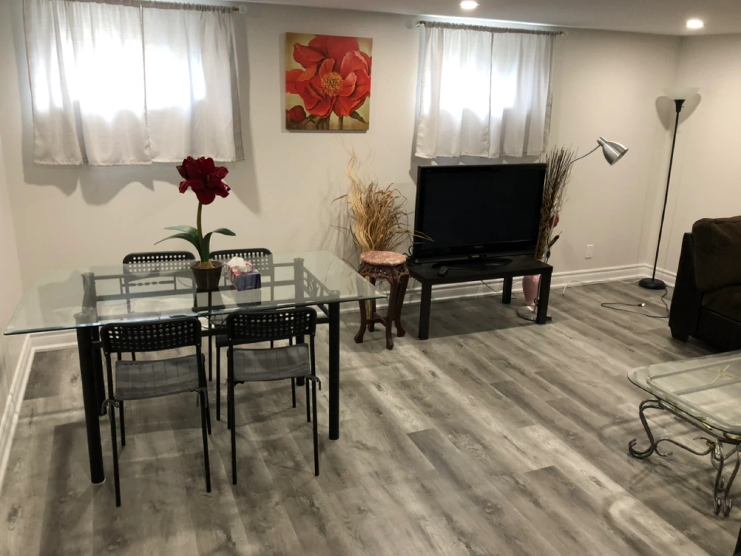 2br basement furnished apartment - photo 2