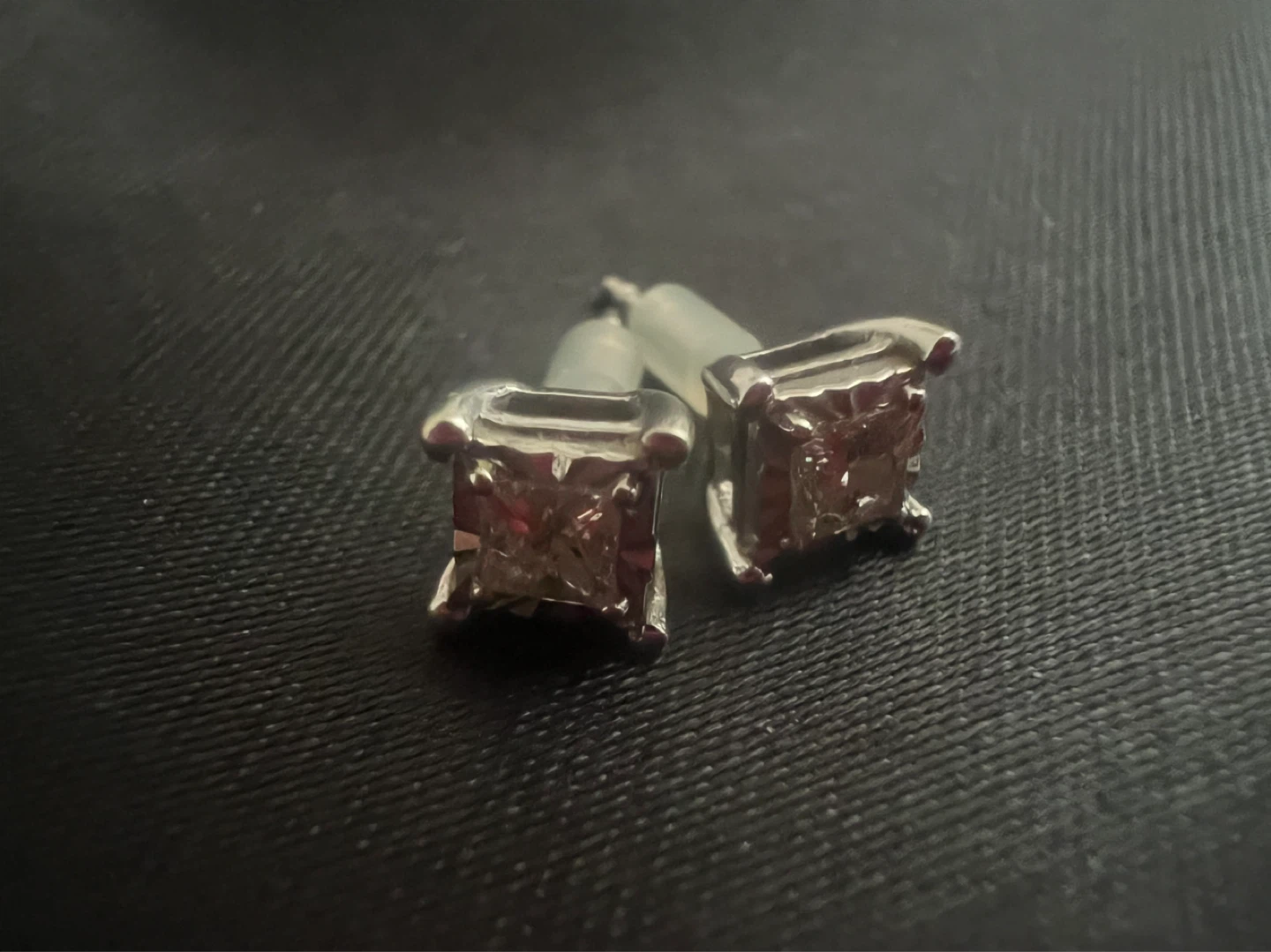 10 k Princess Cut Diamond Studs 0.30 CTW - photo 2