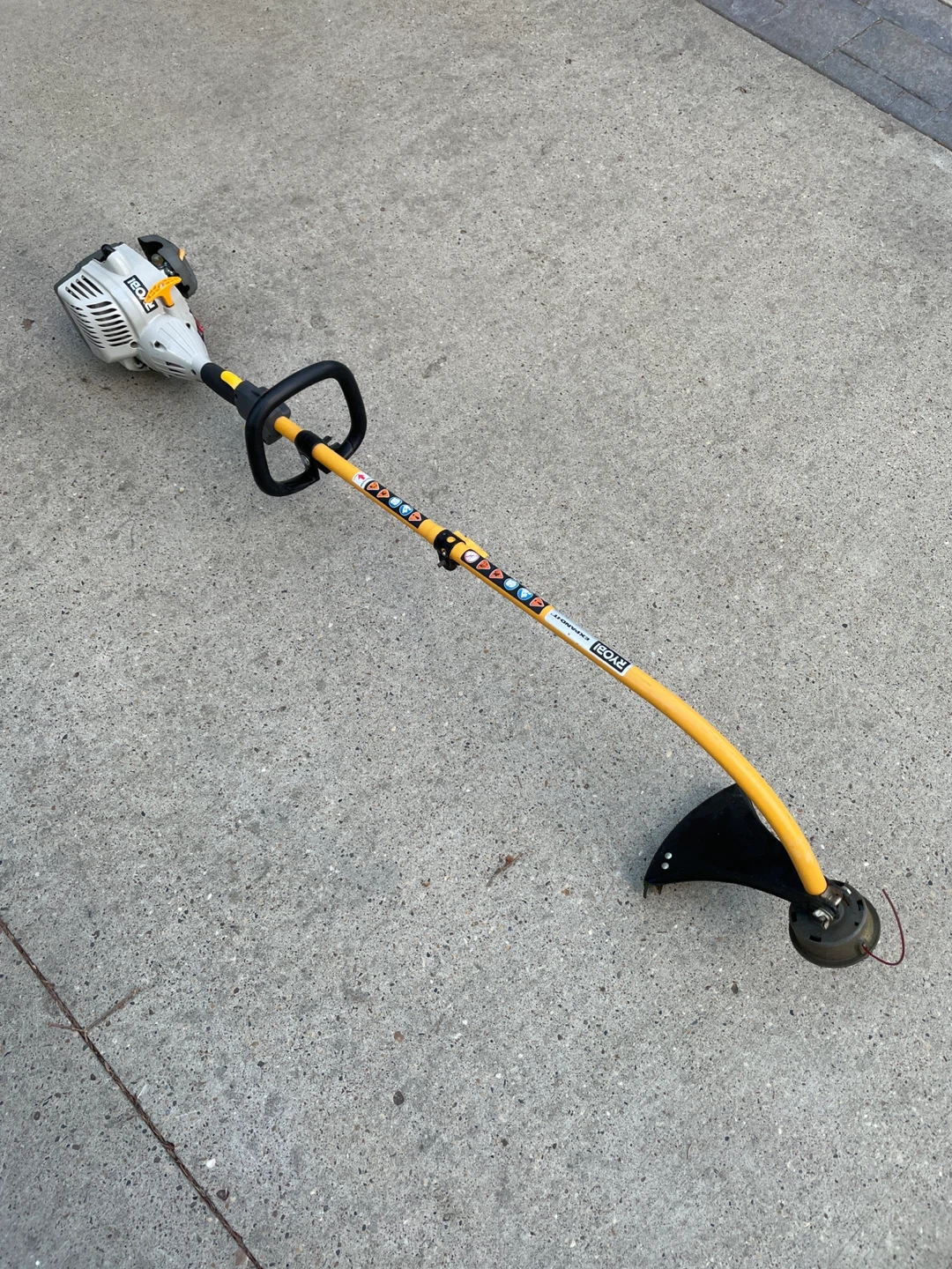 Ryobi Gas String Trimmer / Weed Eater / Weed Whacker