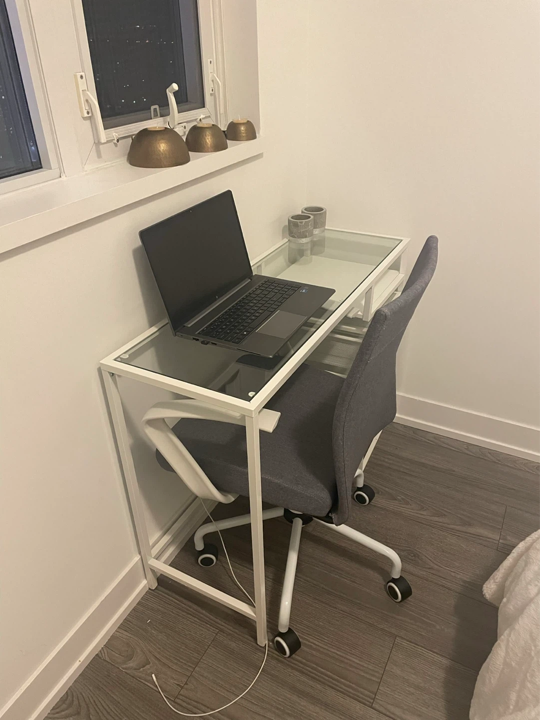 Grey Fabric Office Chair with White Frame - photo 3