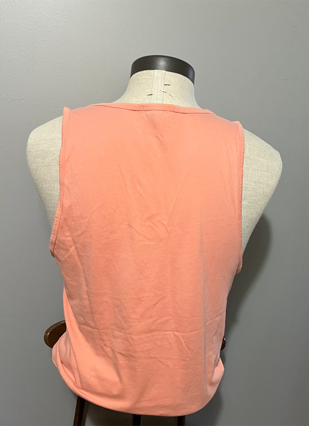 Small size Peach Tank Top with "Worldwide" Graphic - photo 4