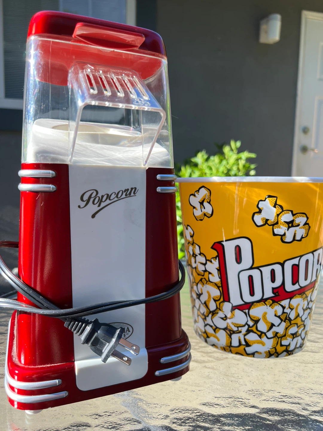 Retro Red Popcorn Maker - photo 3