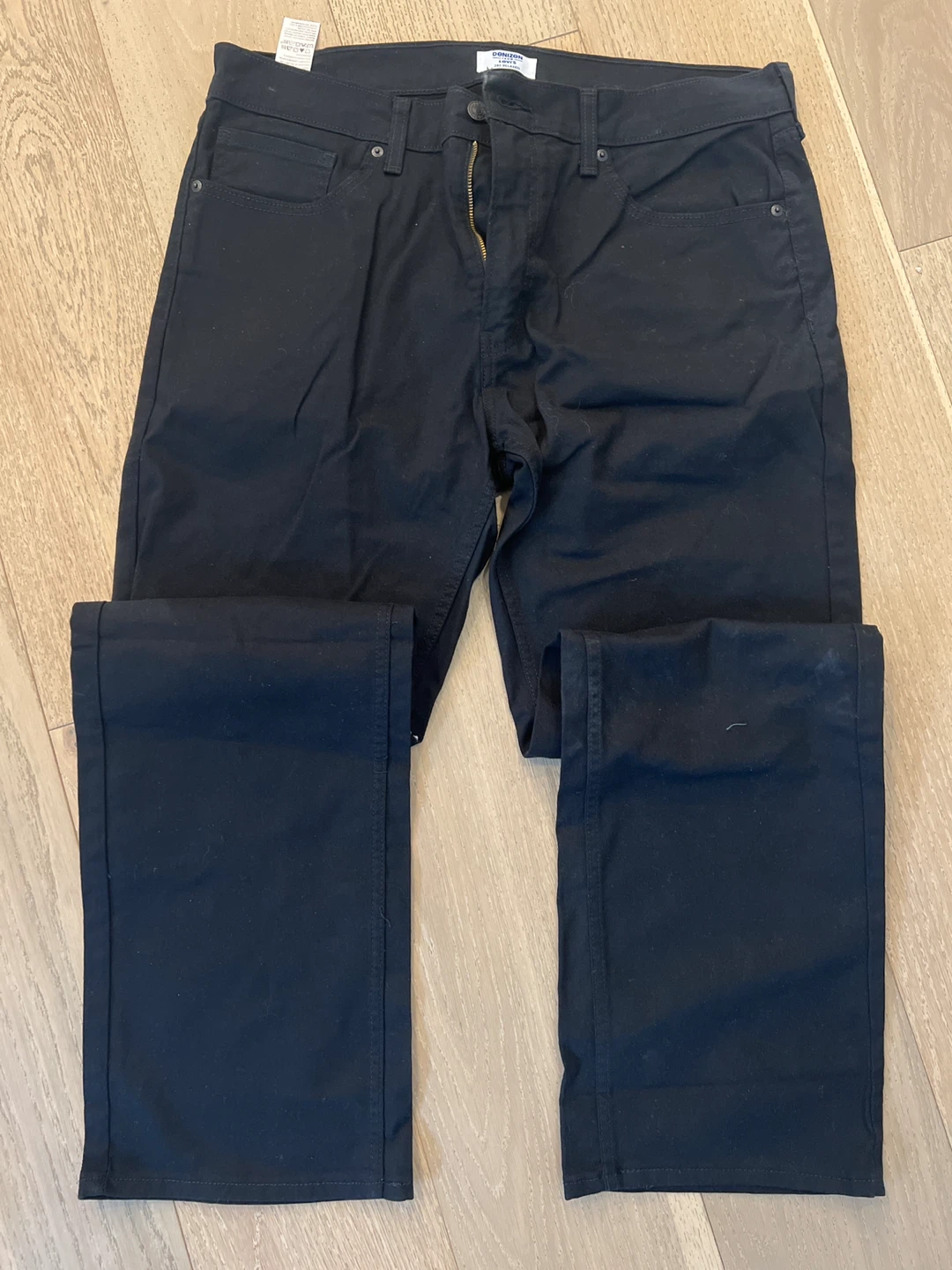 Denizen from Levi's Relaxed Fit Black Jeans W36 L34
