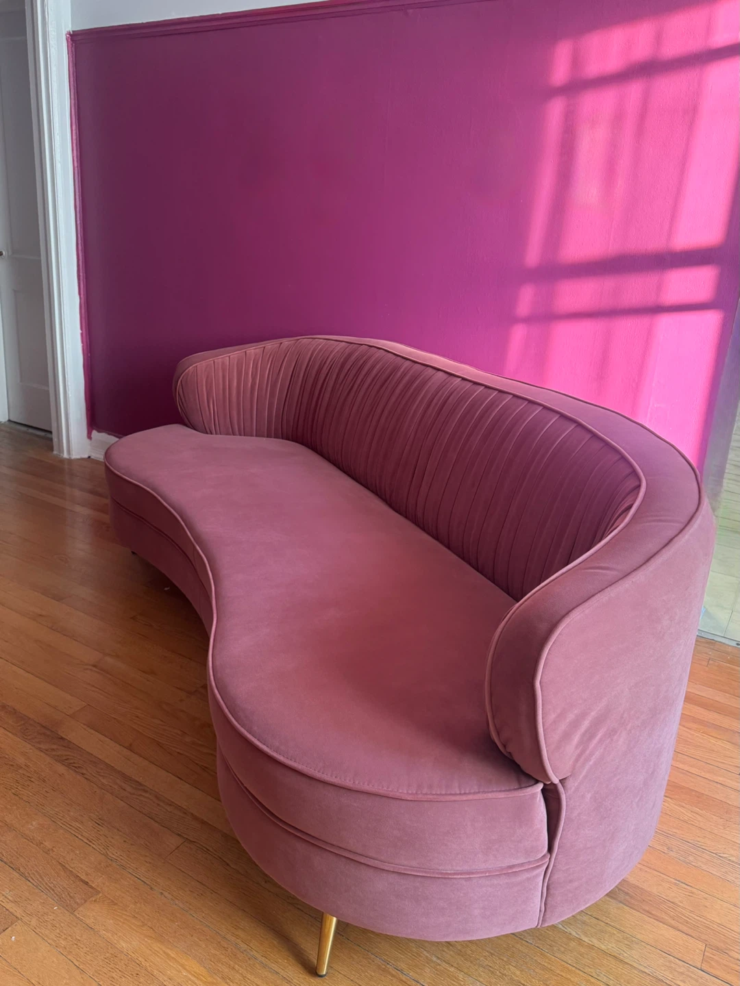 Pink Velvet Curved Sofa - photo 3
