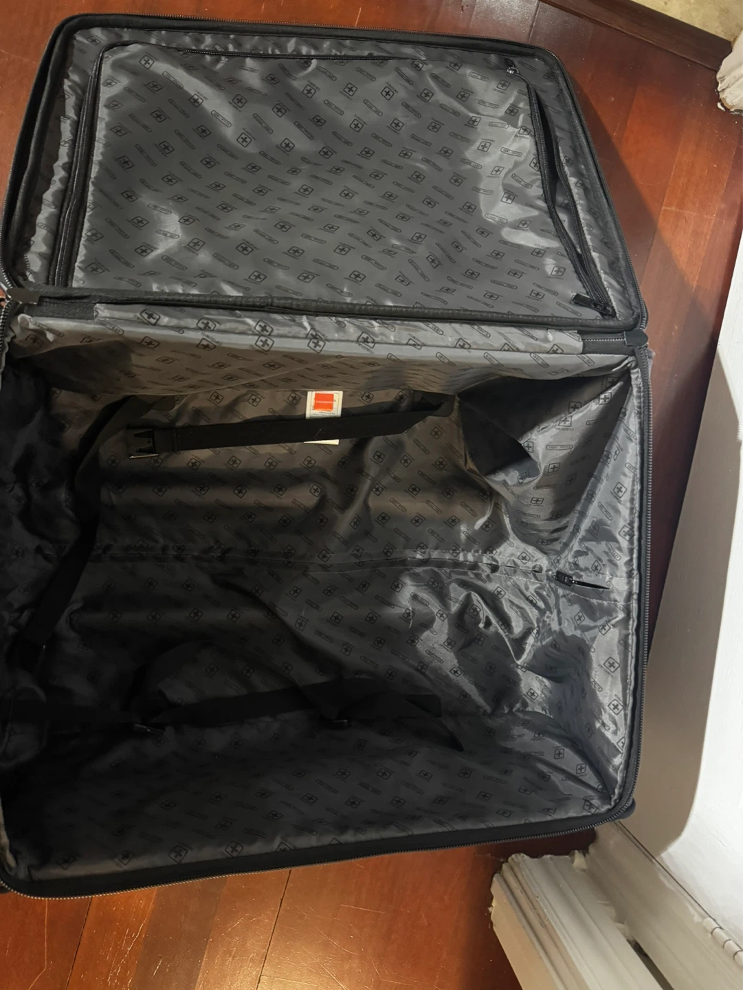 Swisswin Carry-on Luggage - photo 4