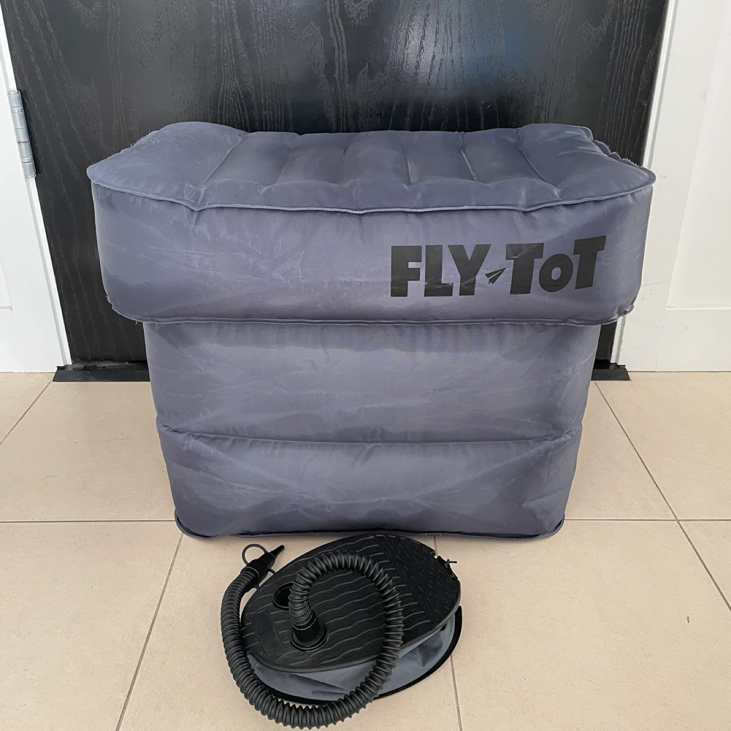 Fly Tot with pump