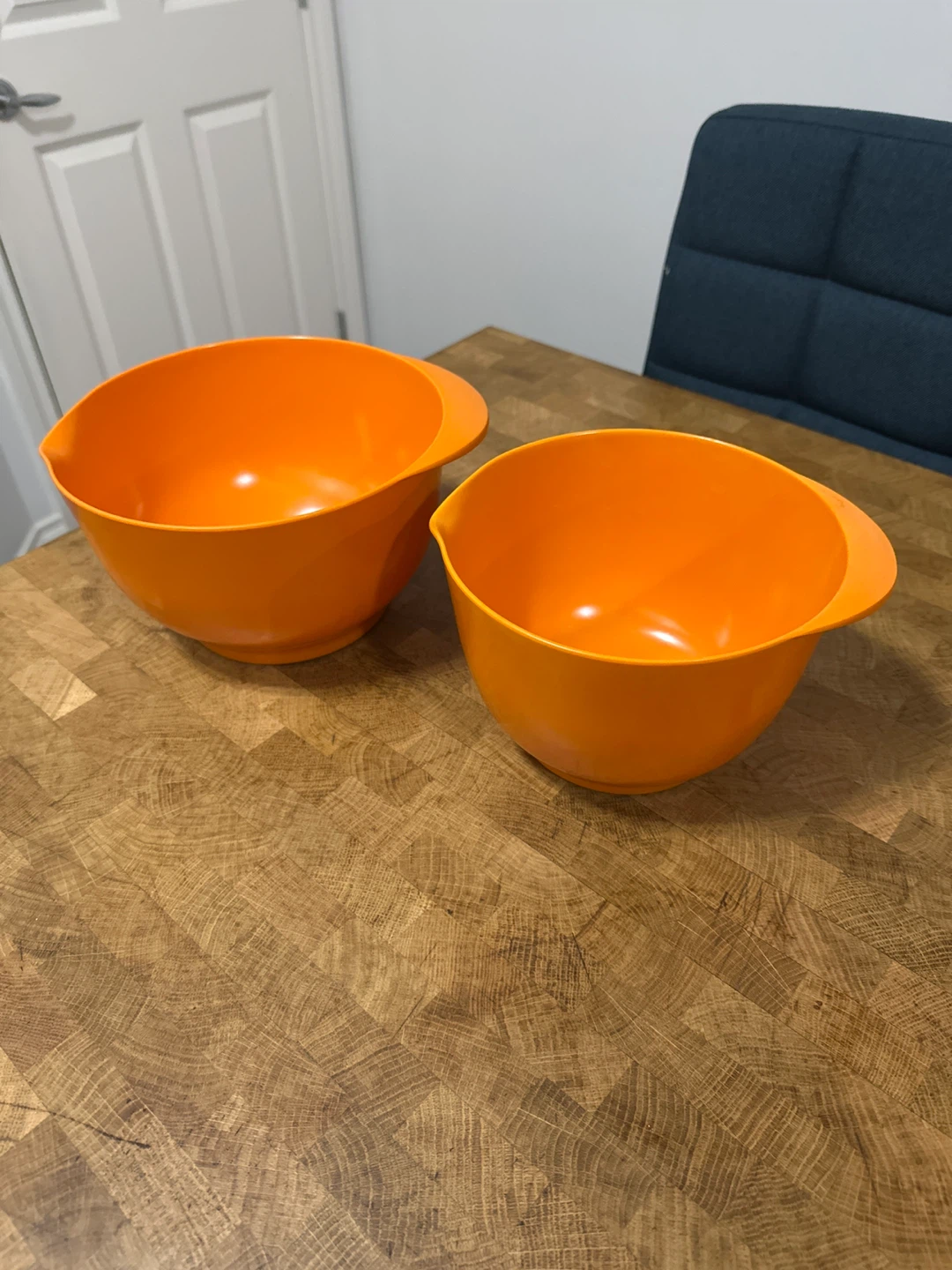 Set of 2 Orange Mixing Bowls