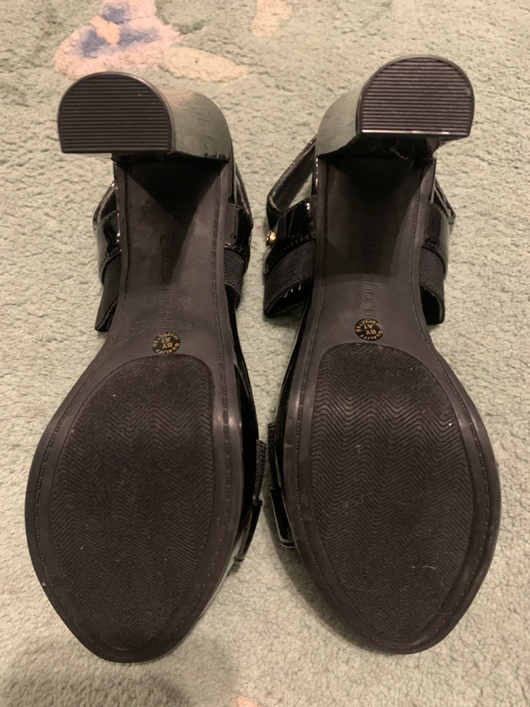 Size 5.5 - Liz Claiborne Black Patent Block Heel Sandals - photo 4