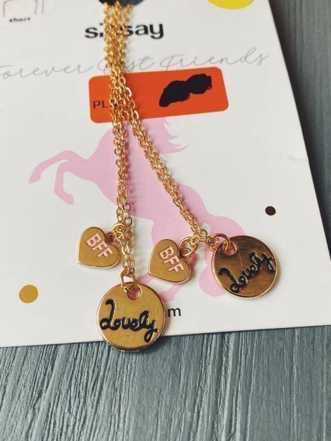 Necklaces - different styles - photo 3