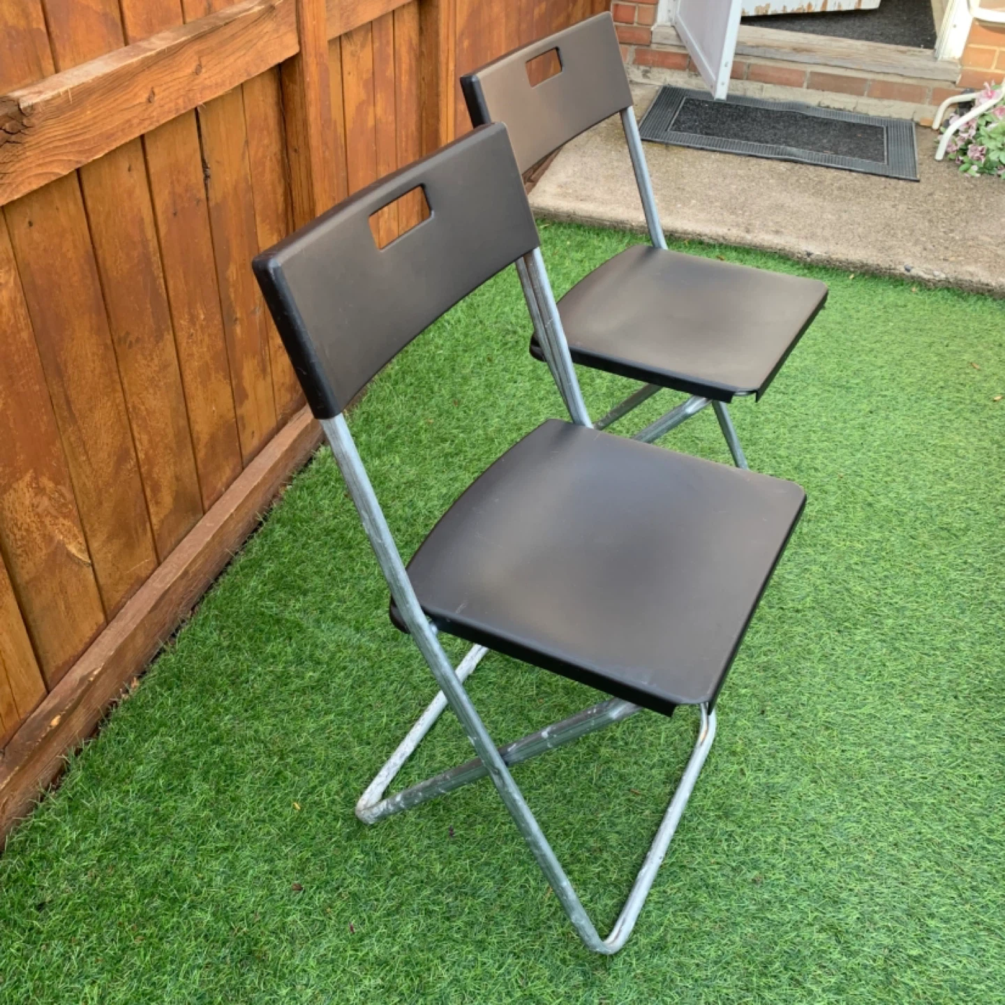 Folding Chairs Black Plastic Metal Outdoor Furniture Set 2 - photo 5
