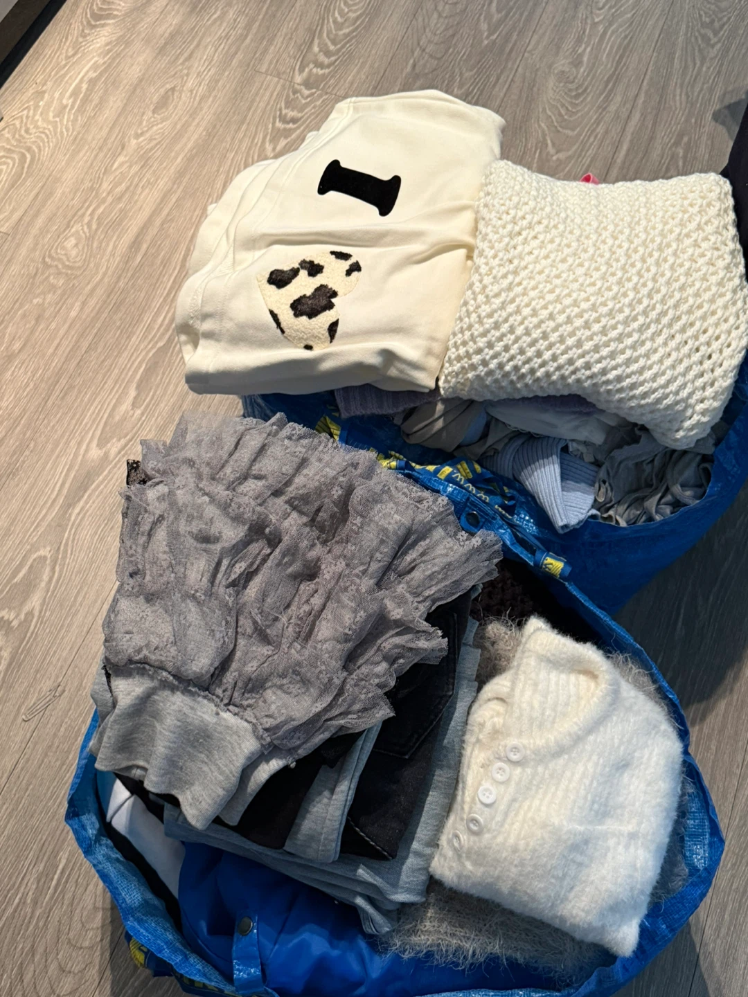 Bundle clothes box - photo 2