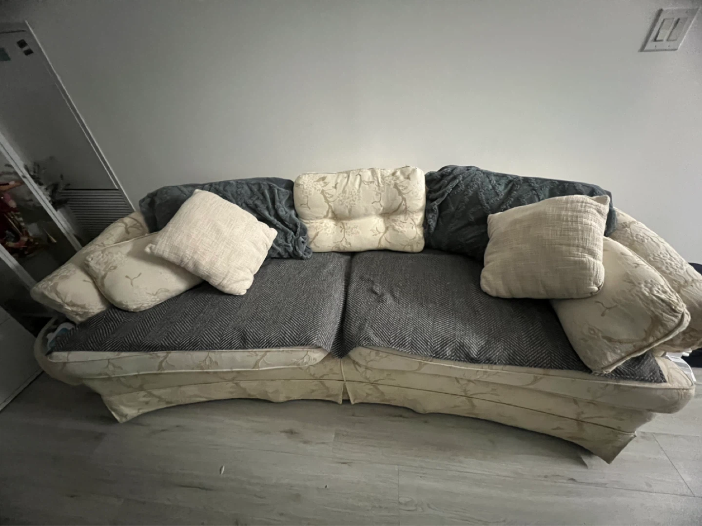 Cream and Grey Sofa with Decorative Pillows - photo 2