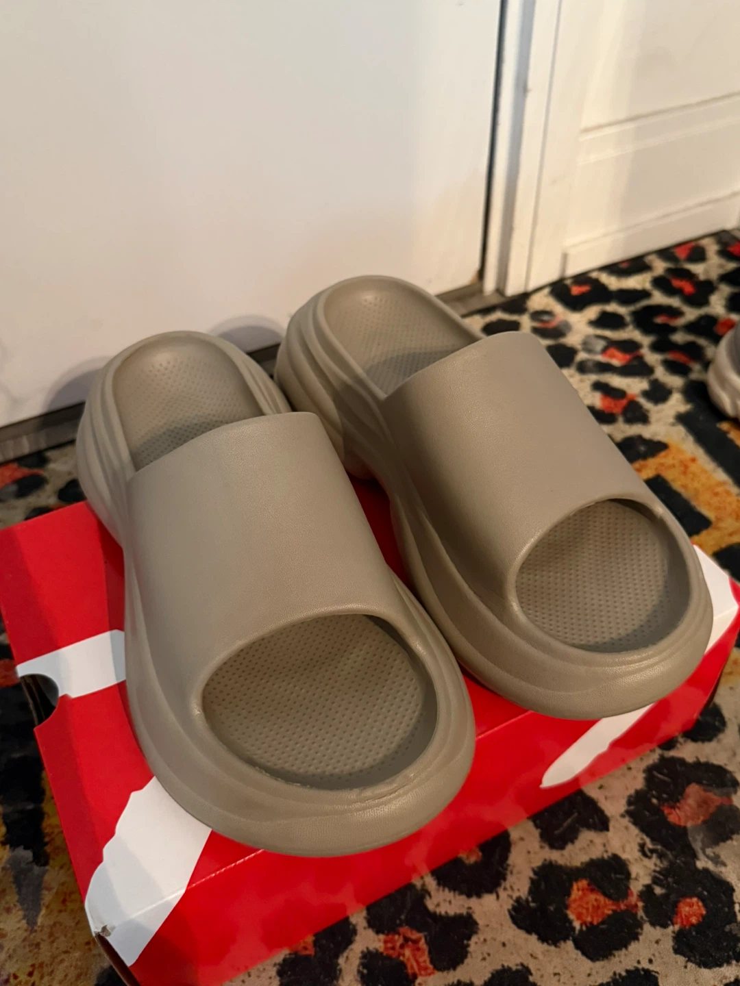 Slides Size 38-39