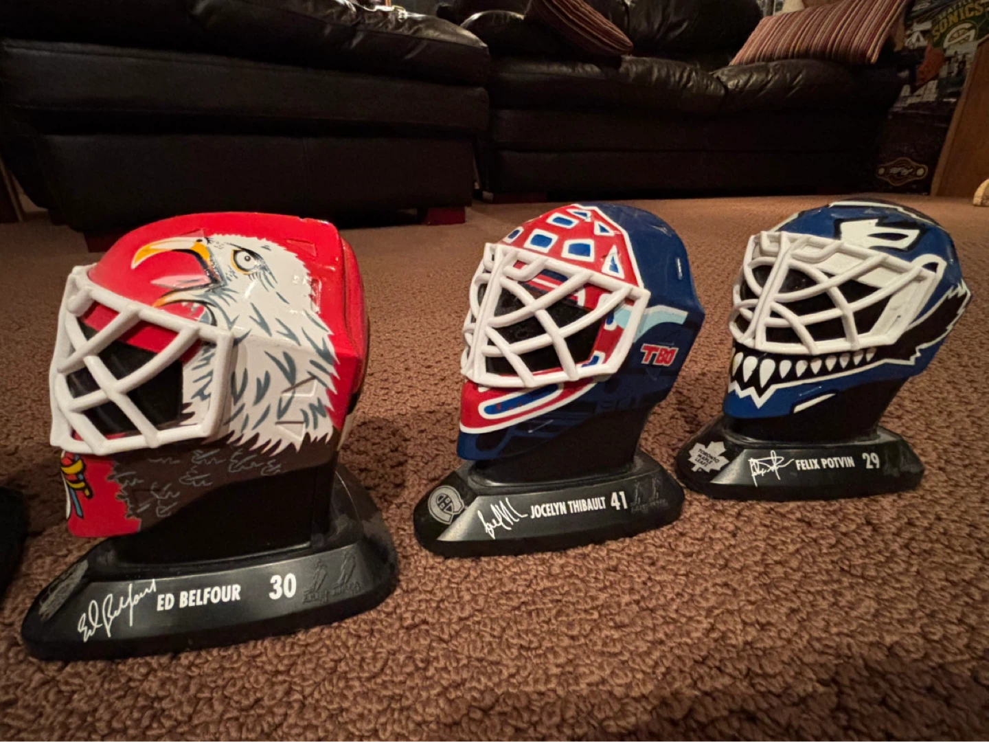 Collection of 5 NHL Goalie Mask Miniatures - photo 4