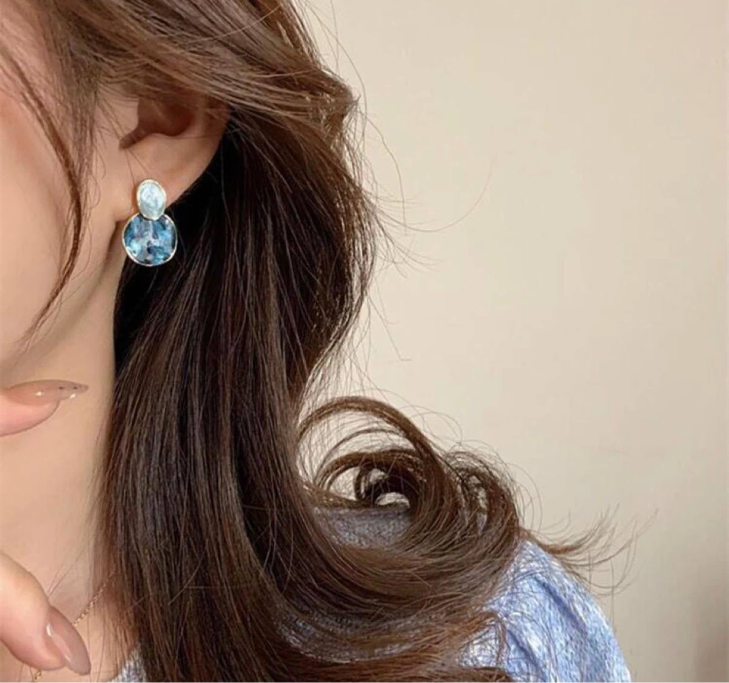Blue marble drop earrings - photo 4