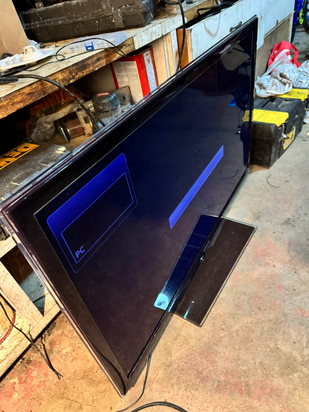 42inc Samsung Flat Screen TV