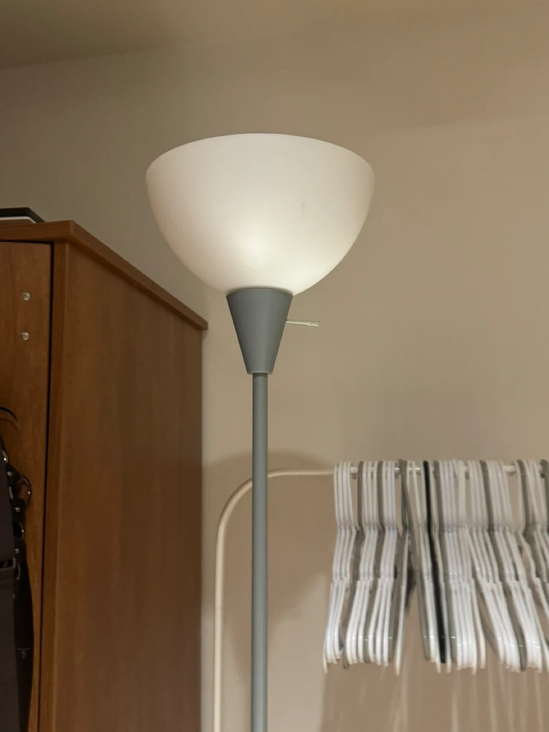 Target floor lamp grey (Ikea color lightbulb included) - photo 4