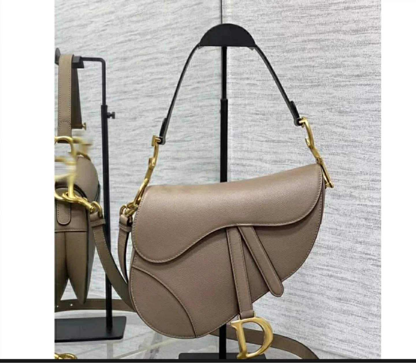 High end Dior Saddle Bag