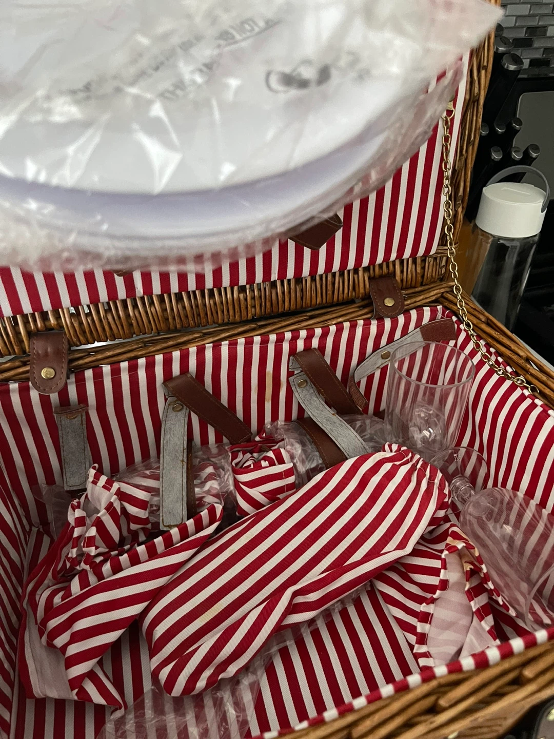 Wicker Picnic Basket with Red and White Striped Lining - photo 4