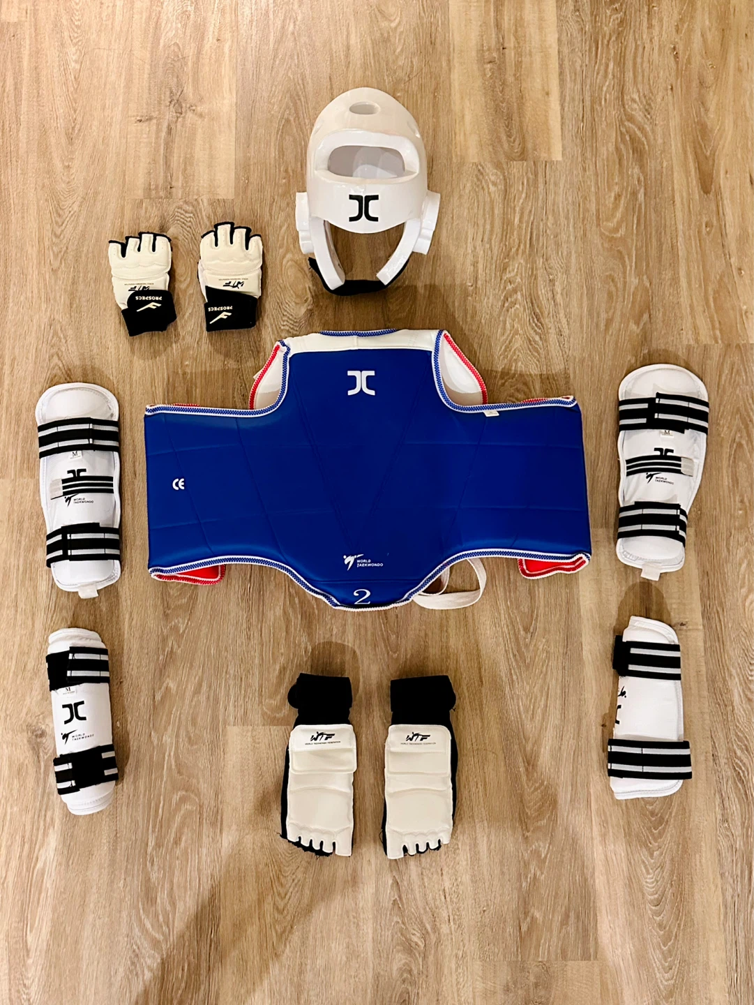 JC World Taekwondo Sparring Gear Set