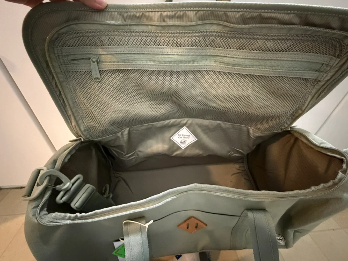 Herschel - Limited Edition Seagrass colourway Duffle bag - photo 2