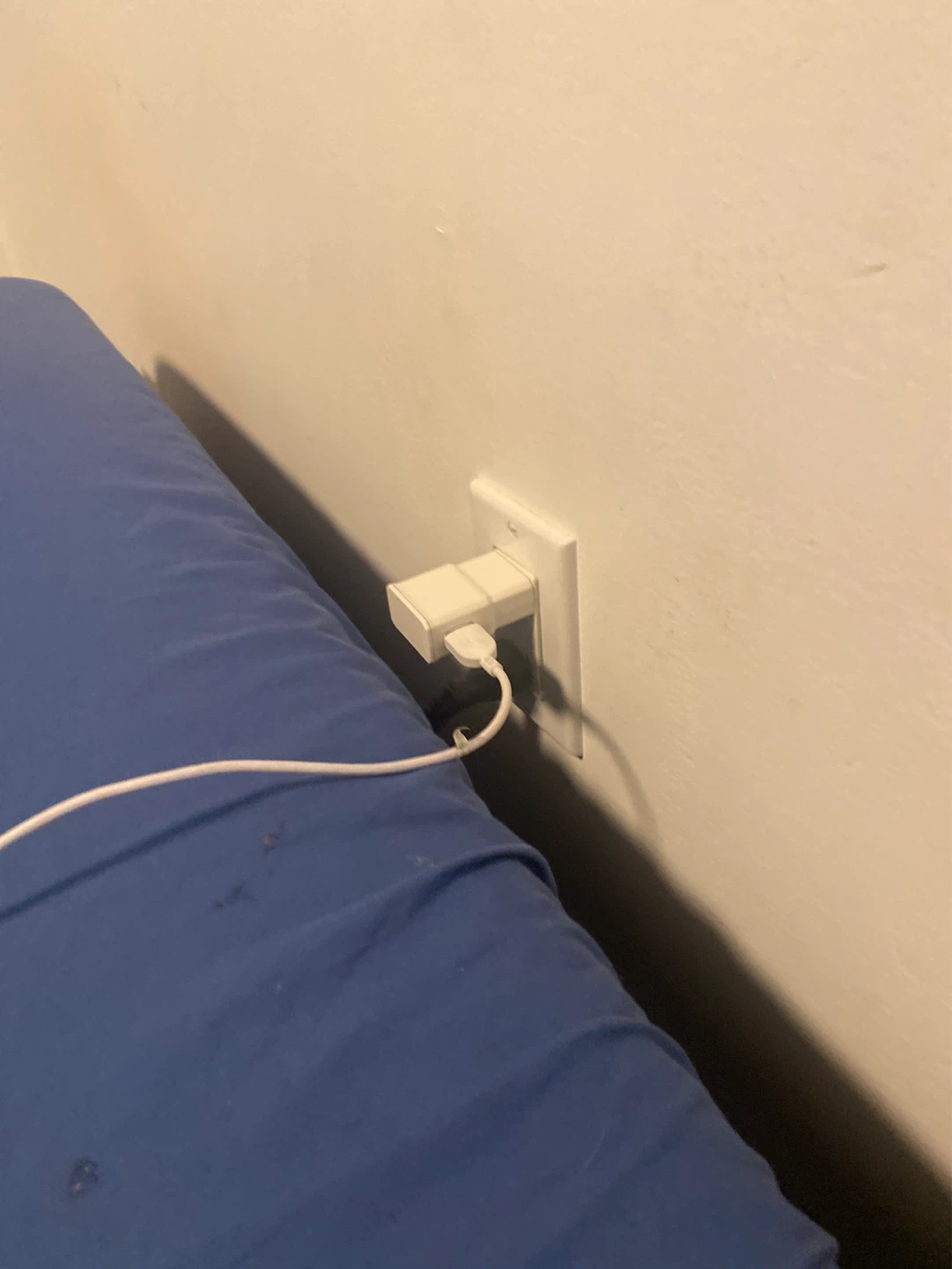 White USB Wall Charger