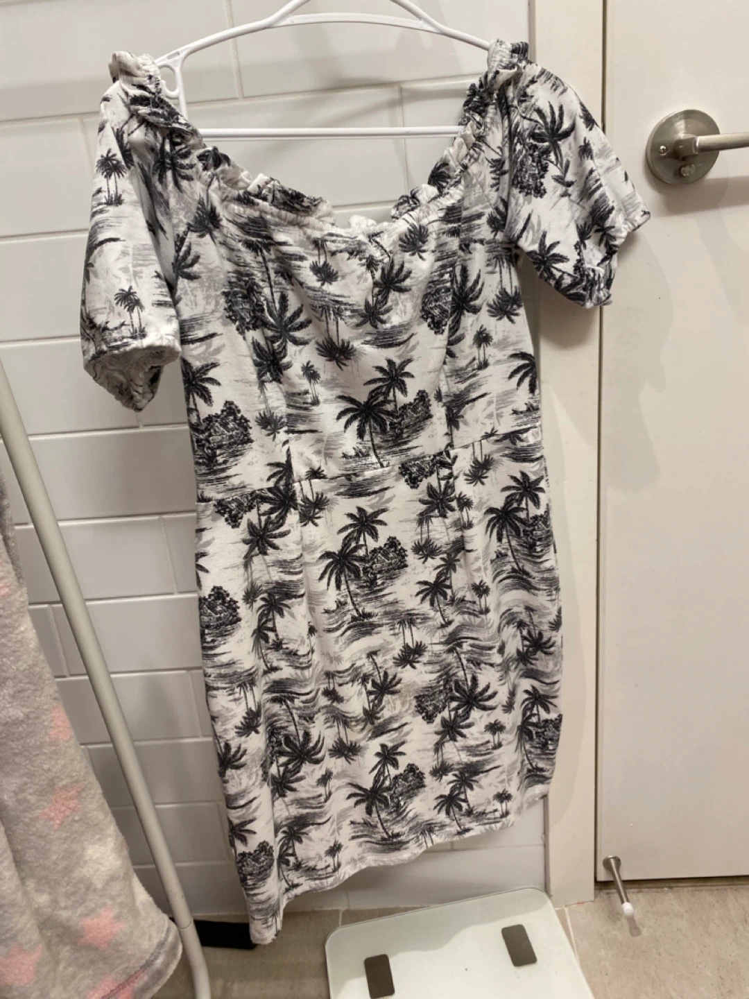Ardene Off-the-Shoulder Palm Tree Dress - Size M - photo 4