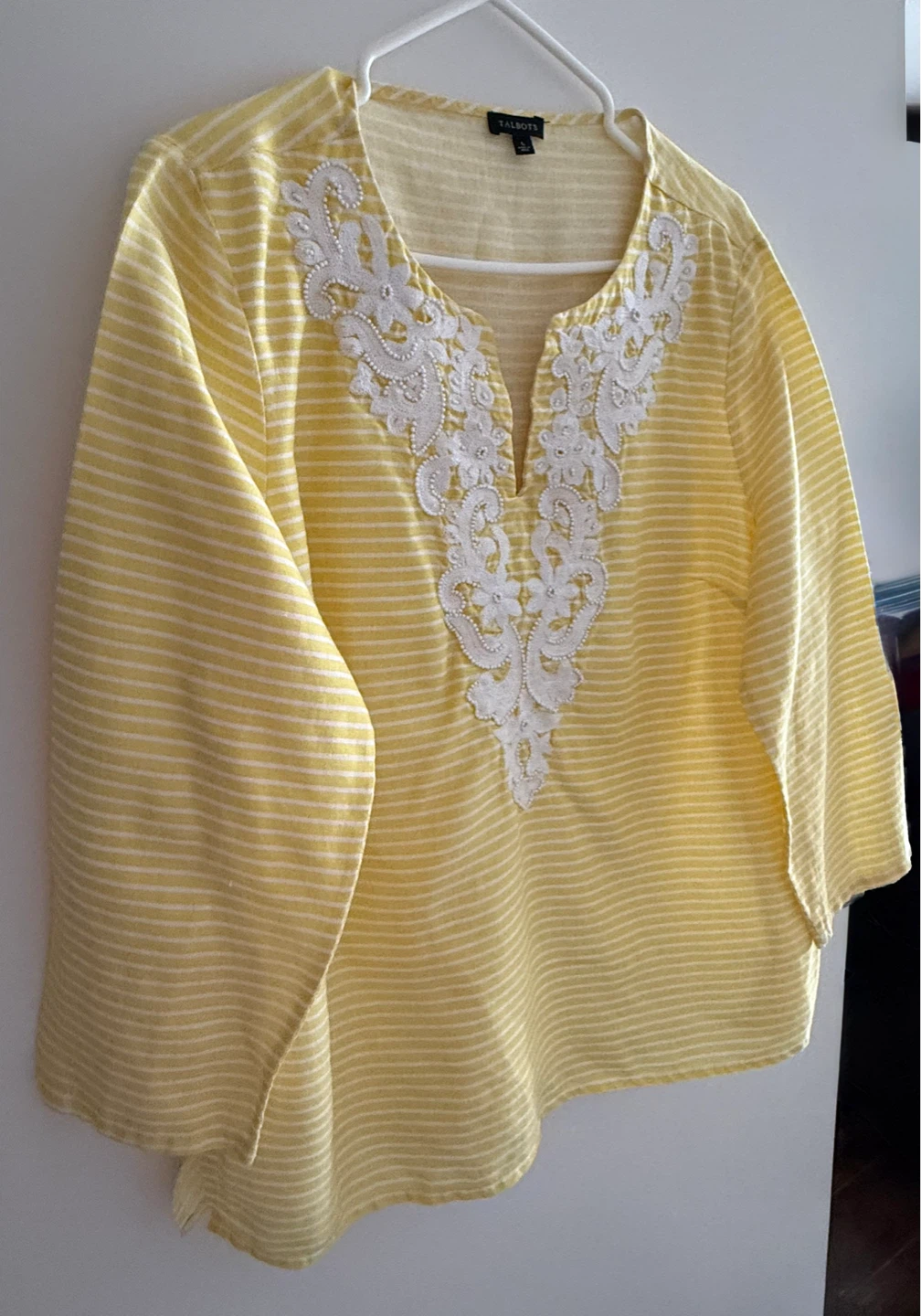 Talbots Yellow Striped Tunic w/ Embellishments 💛🤍💛