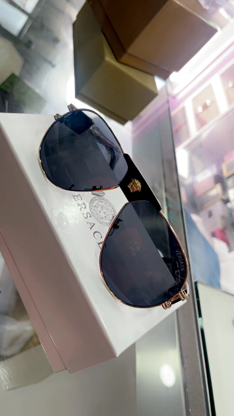 Versace Sunglasses - photo 3