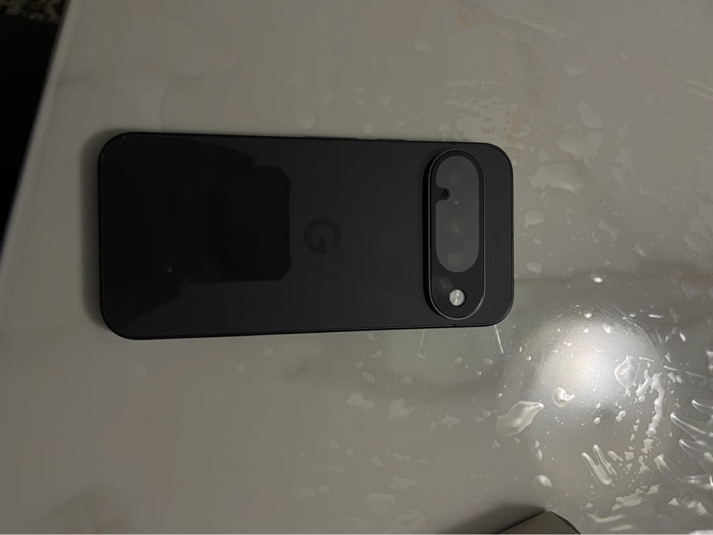 Google Pixel 10 - photo 2