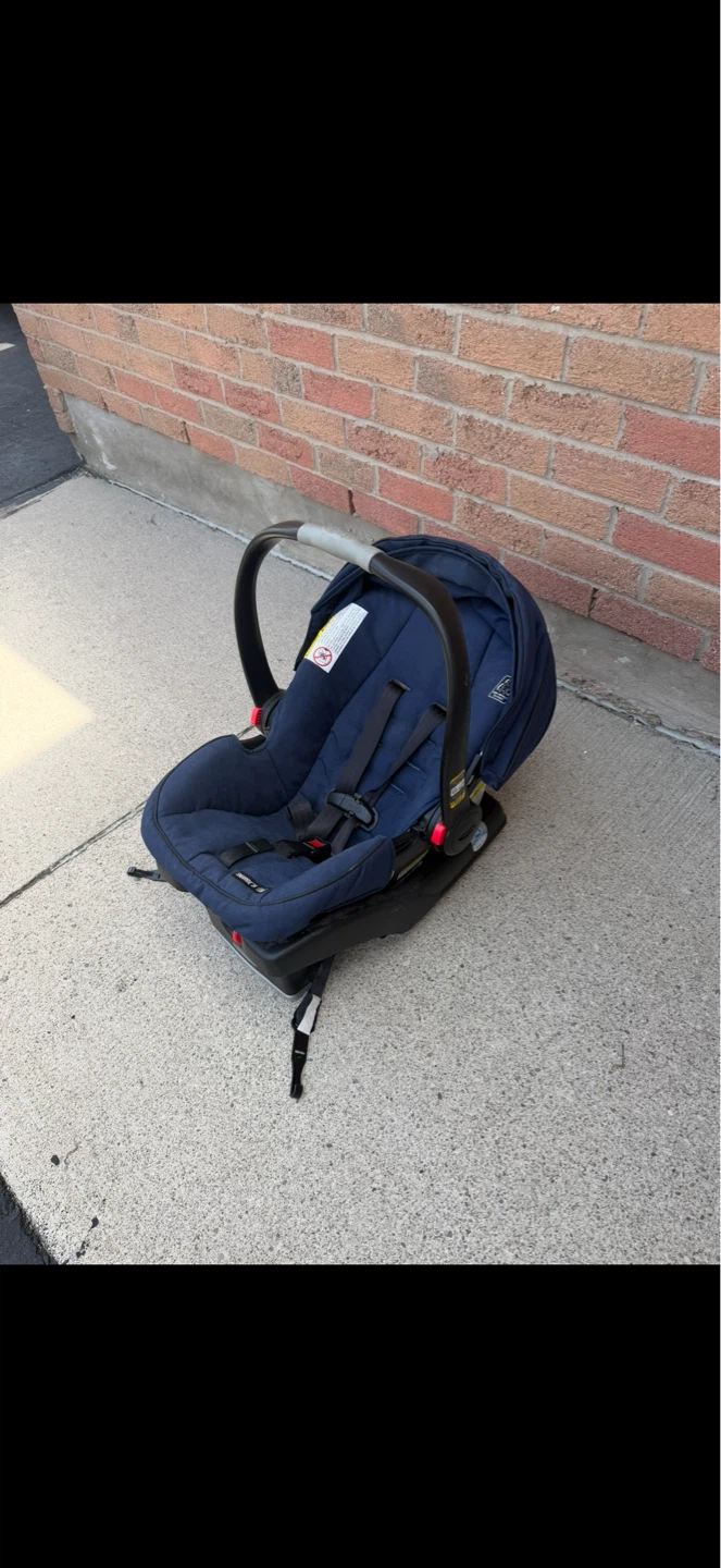 Graco Snug 35 Infant Carseat - photo 3
