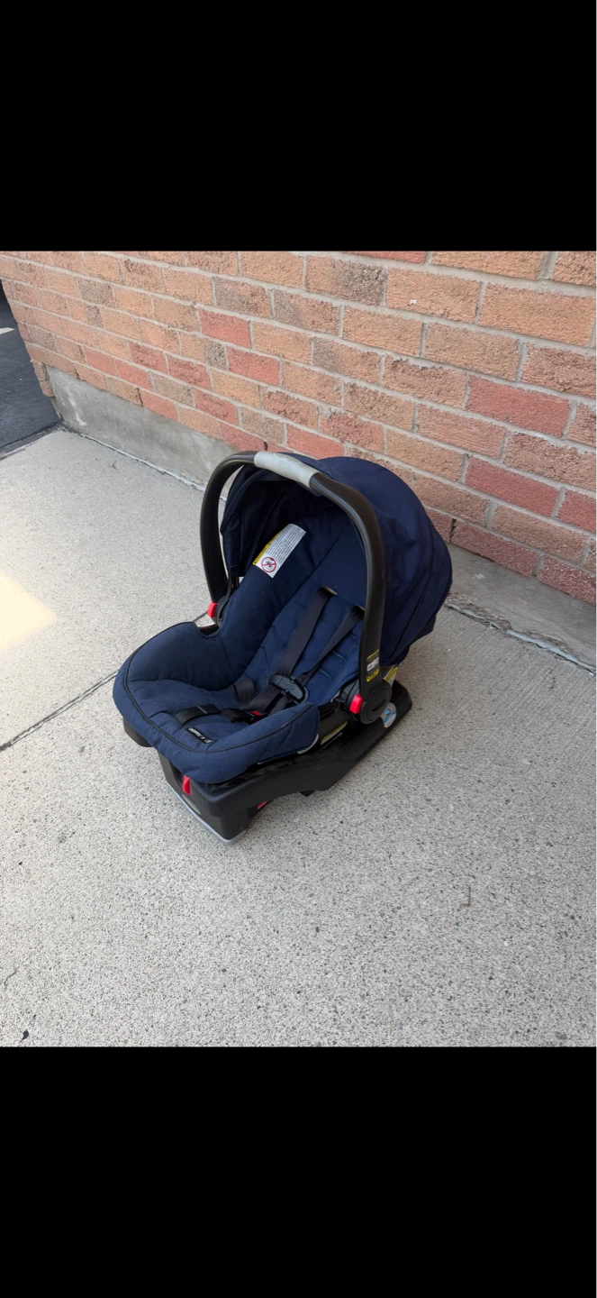 Graco Snug 35 Infant Carseat