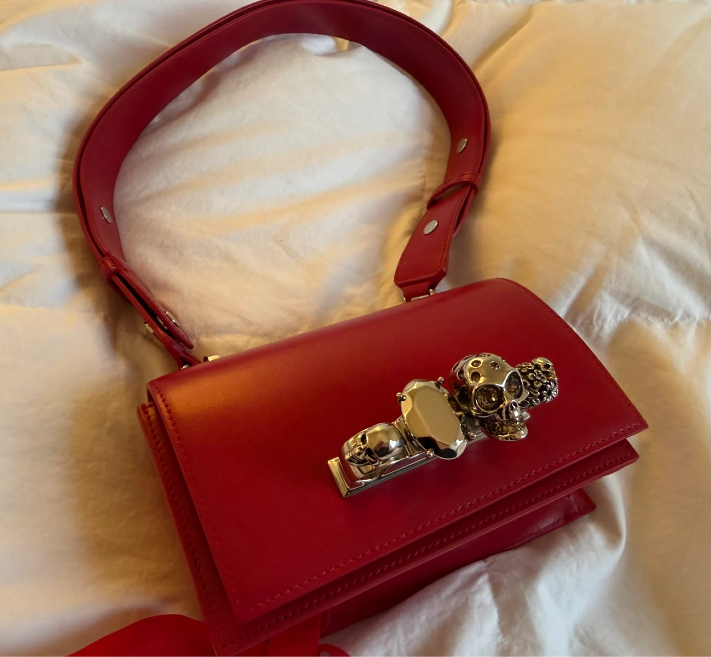 Alexander McQueen Red Leather Skull Clutch/Shoulder Bag - photo 3