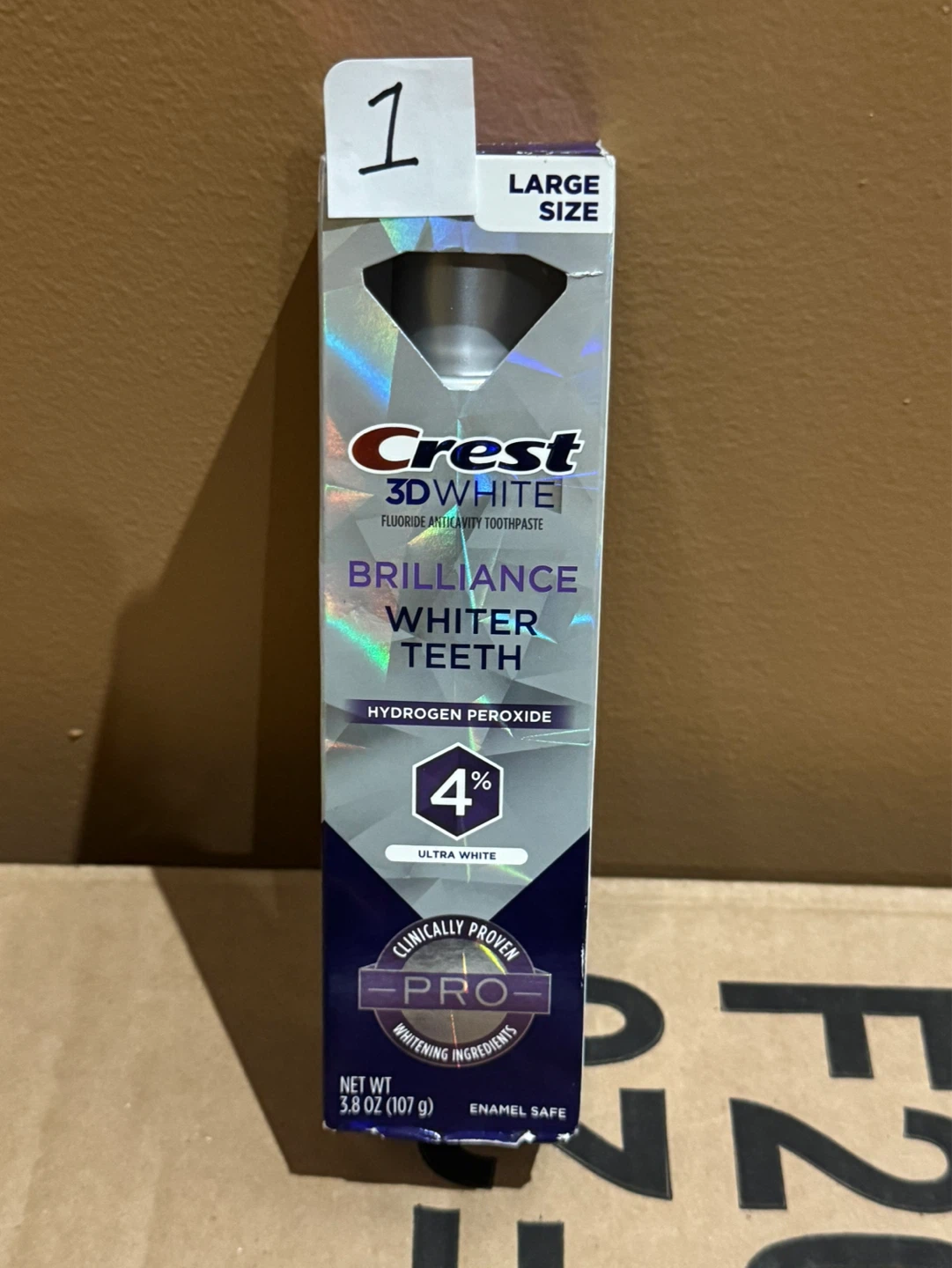 Crest 3D White Toothpaste - photo 2