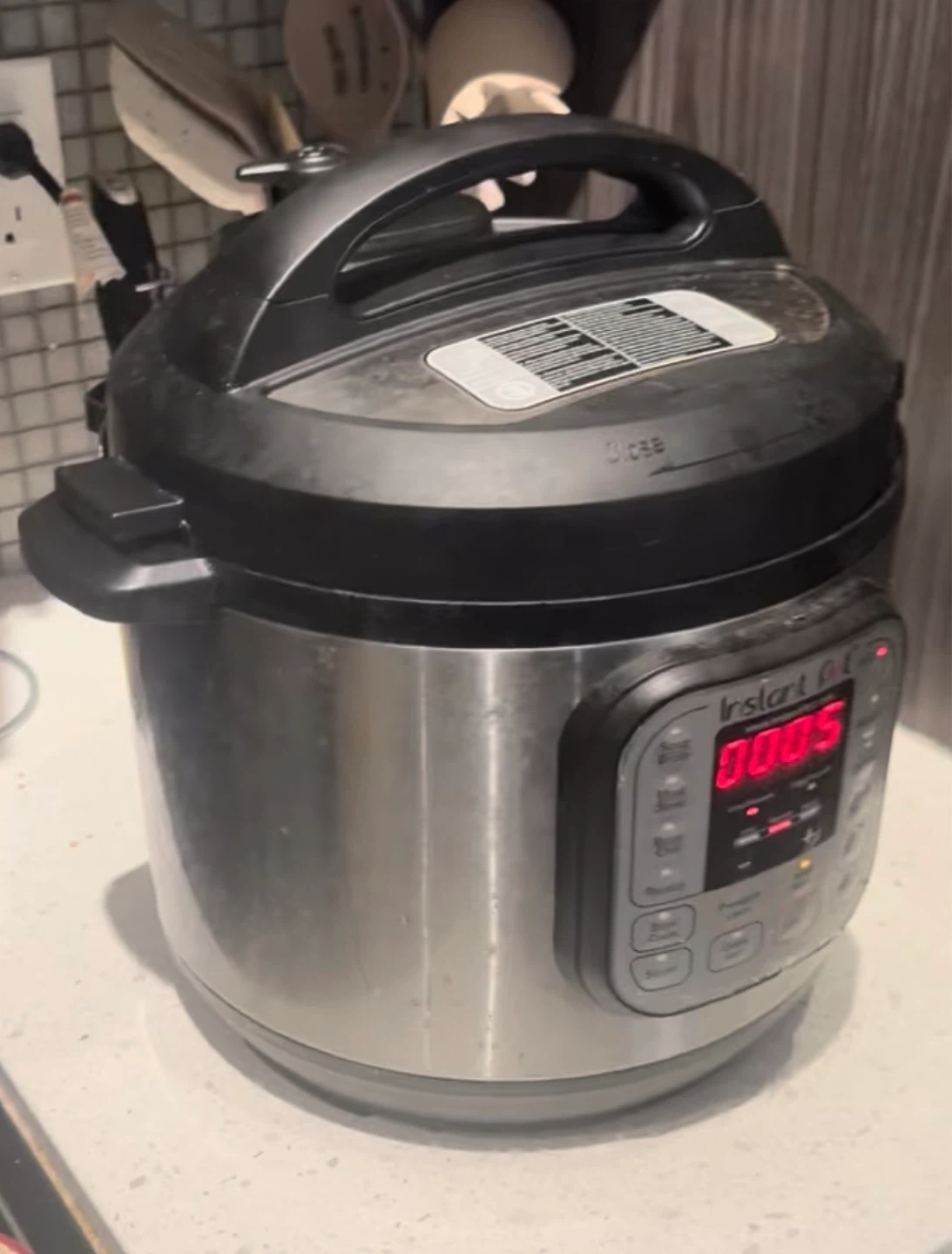 Instant Pot Duo 7-in-1 Electric Pressure Cooker - photo 2