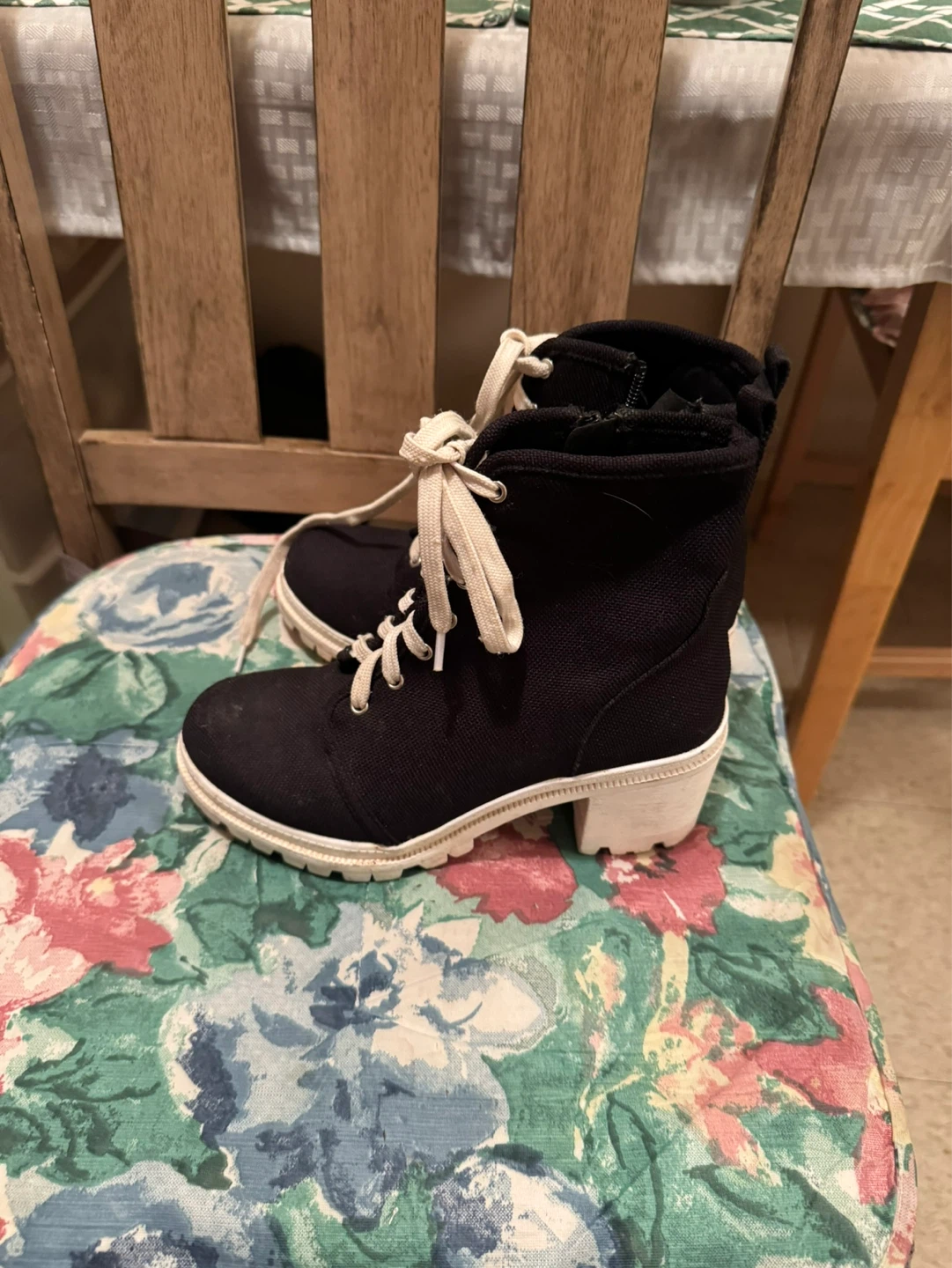 Women’s Black Ankle Boots with White Laces, Size 6 - photo 4