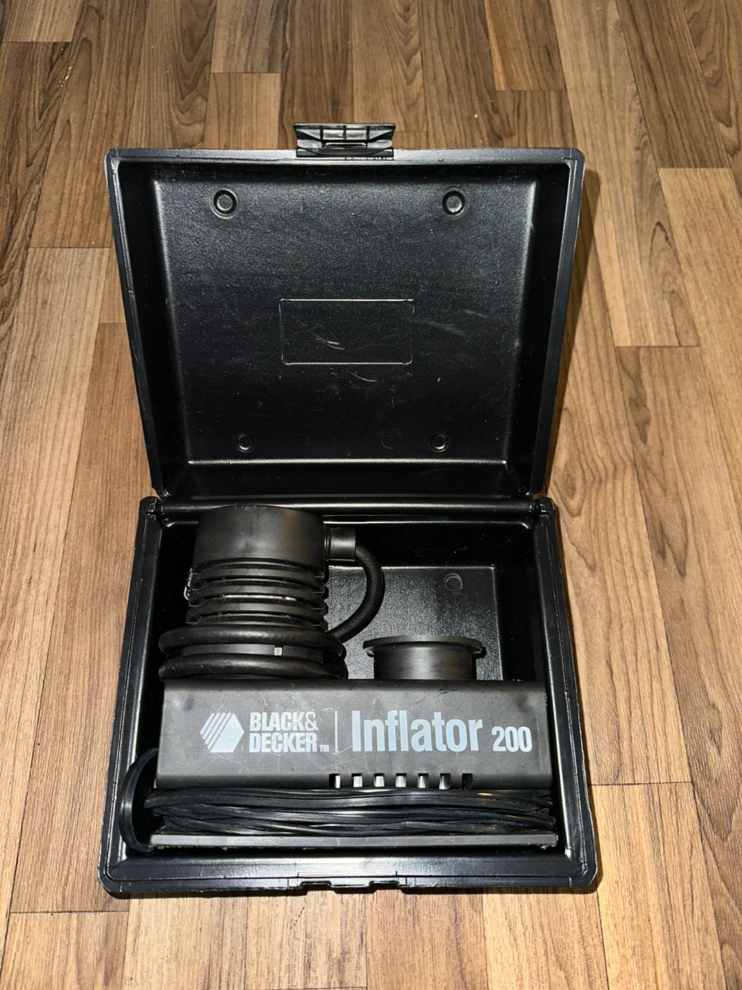 Black & Decker Inflator 200 with Case - photo 3