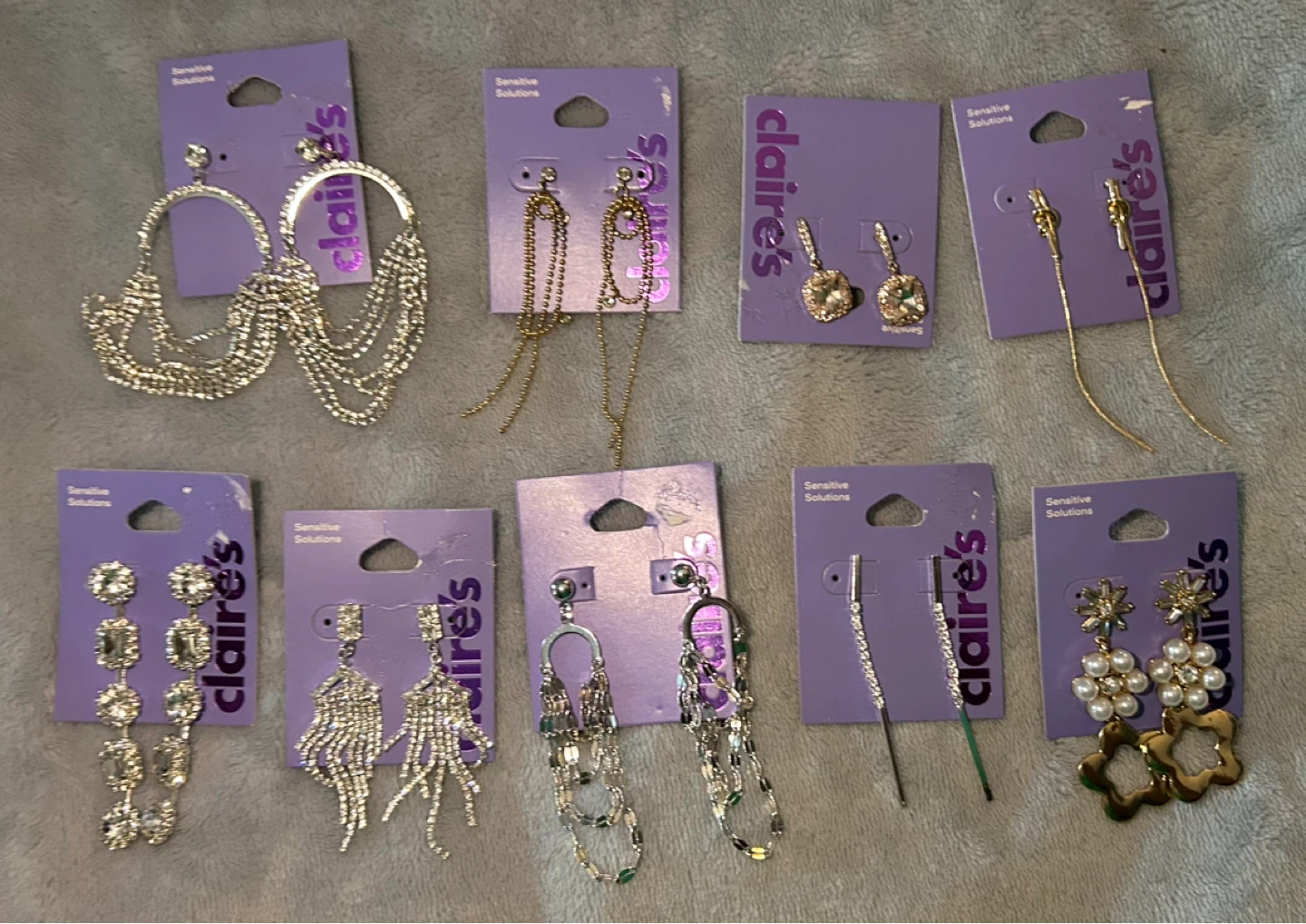 Claire's Lot of 8 Pairs of Fashion Earrings - photo 3