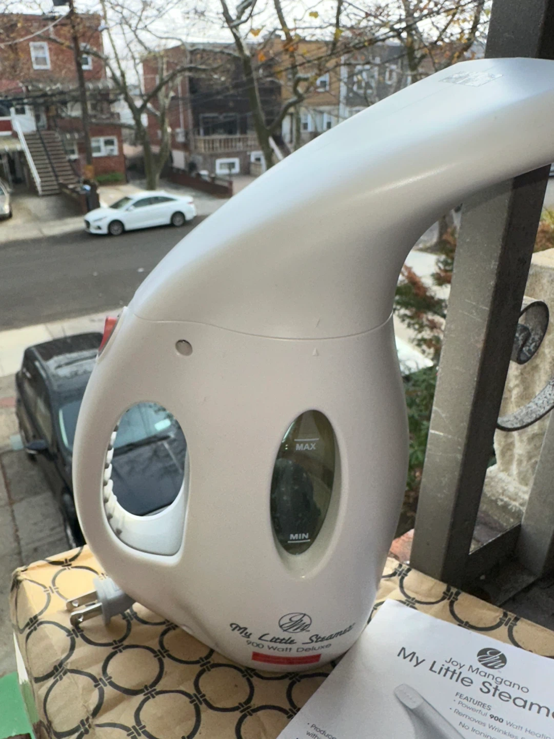 Joy Mangano My Little Steamer 900 Watt Deluxe Garment Steamer - photo 3