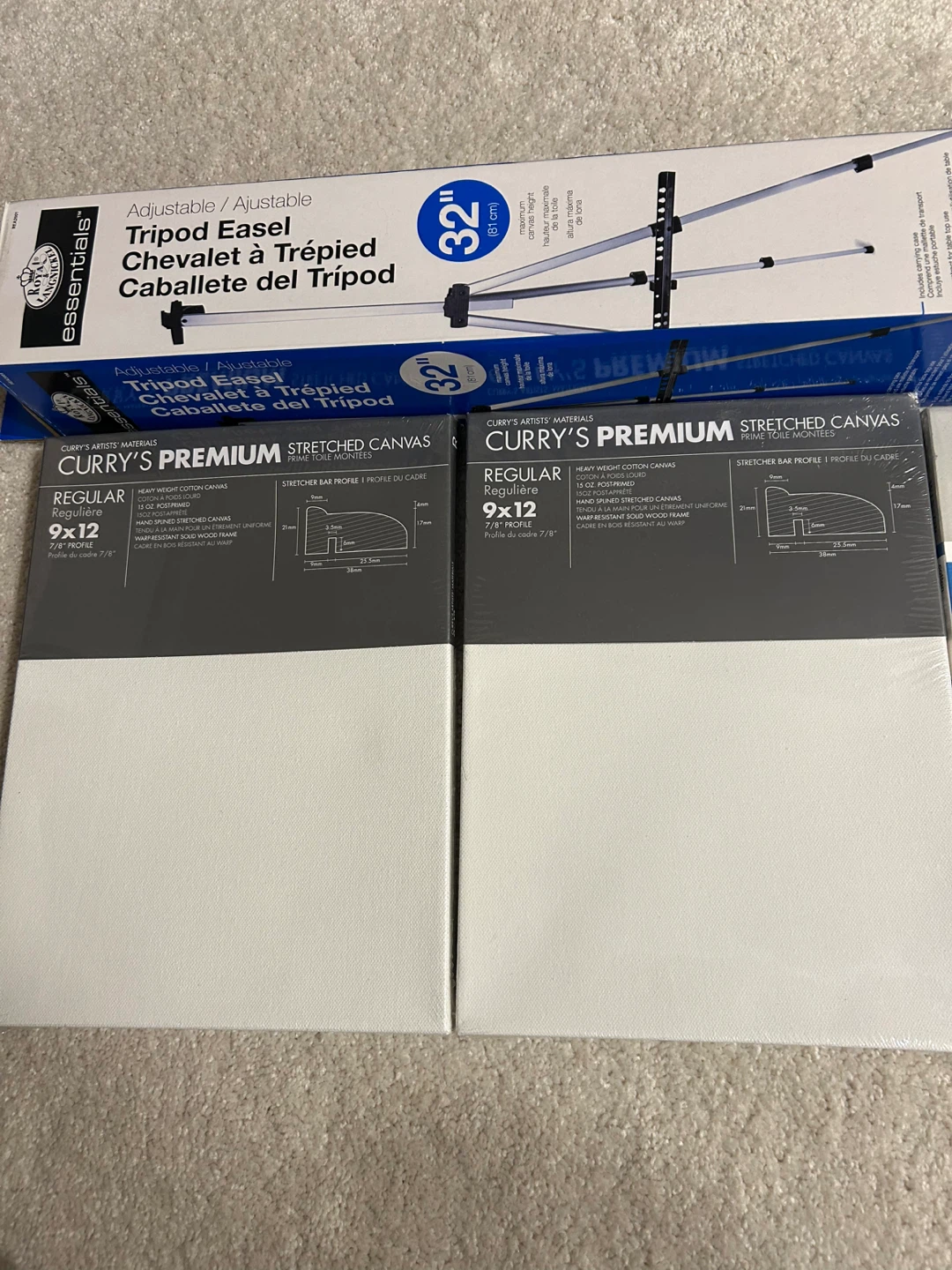 Essentials 32" Tripod Easel & 3x 9x12" Stretched Canvas Pack - photo 5