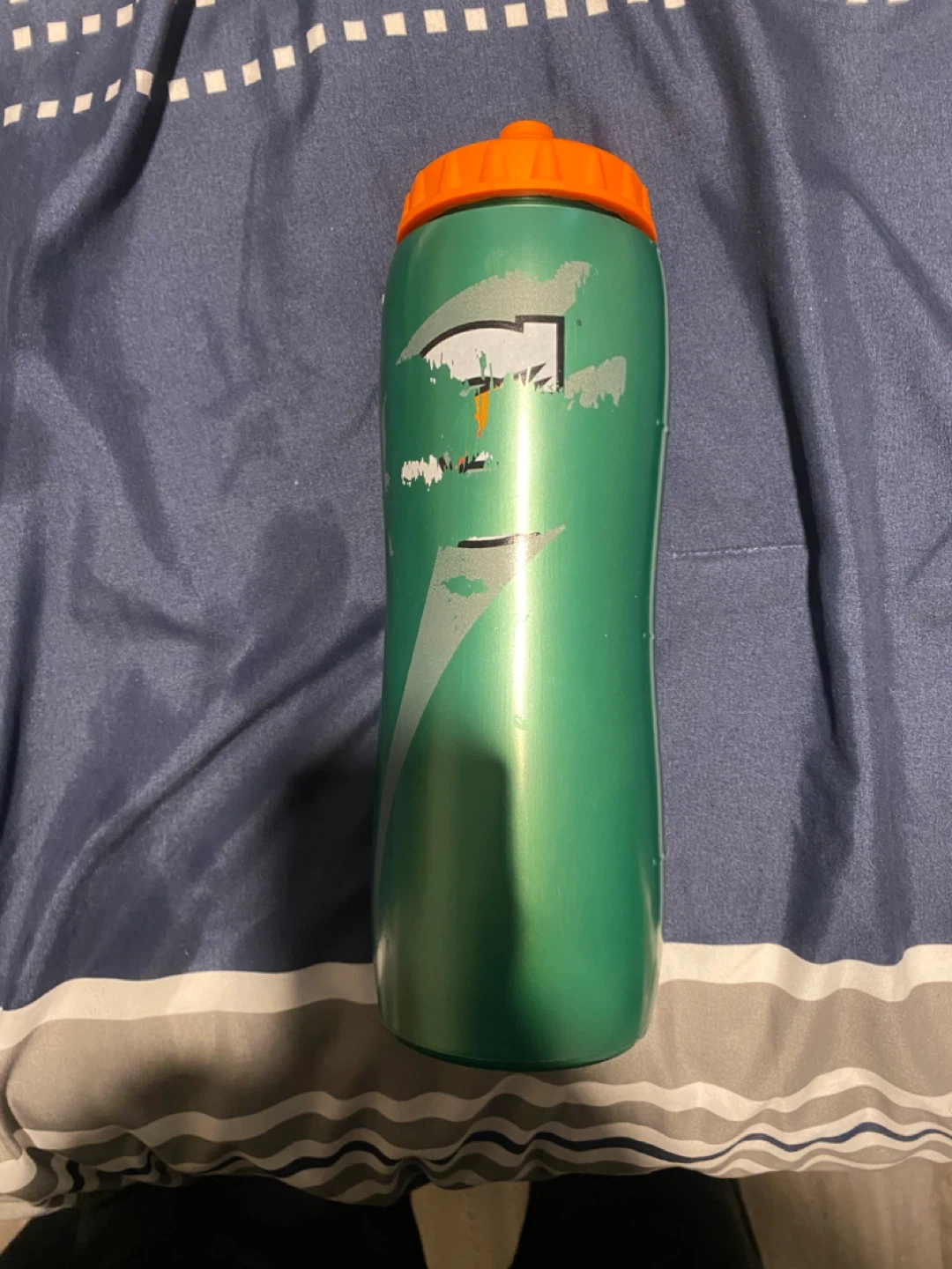 Gatorade Water Bottle - photo 2